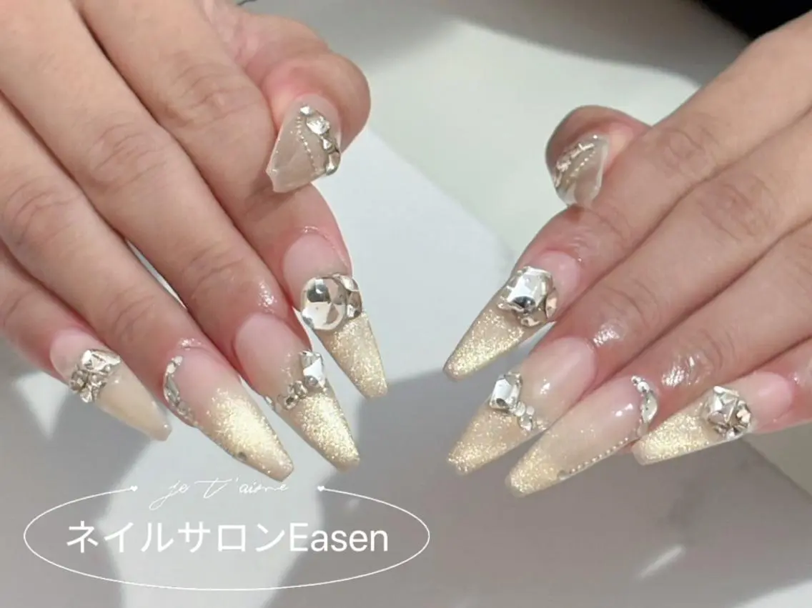 ネイル ネイルサロン Easenのネイルデザイン
