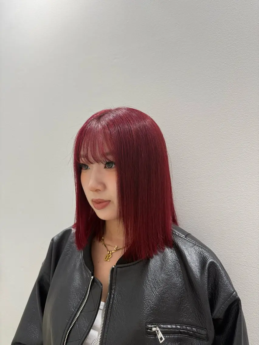 ミディアム カット ヘアカラー 佐藤 萌のヘアスタイル