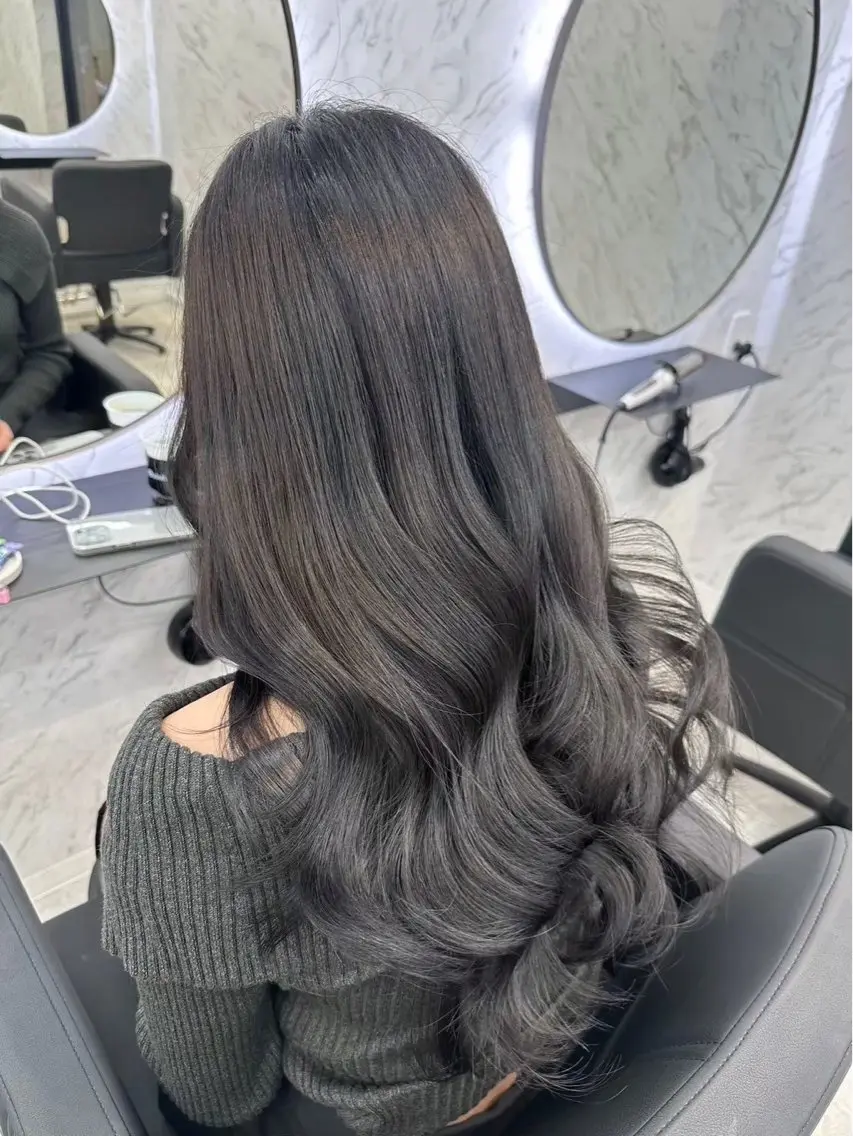 ロング カラー ⋆✦ Leon カット¥1100‼️のヘアスタイル