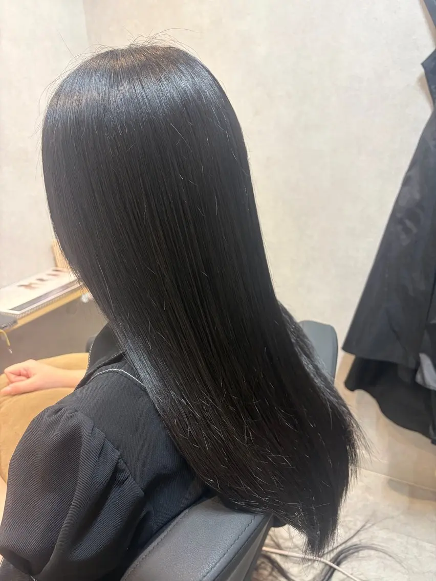ロング カット ヘアカラー 小島 萌のヘアスタイル