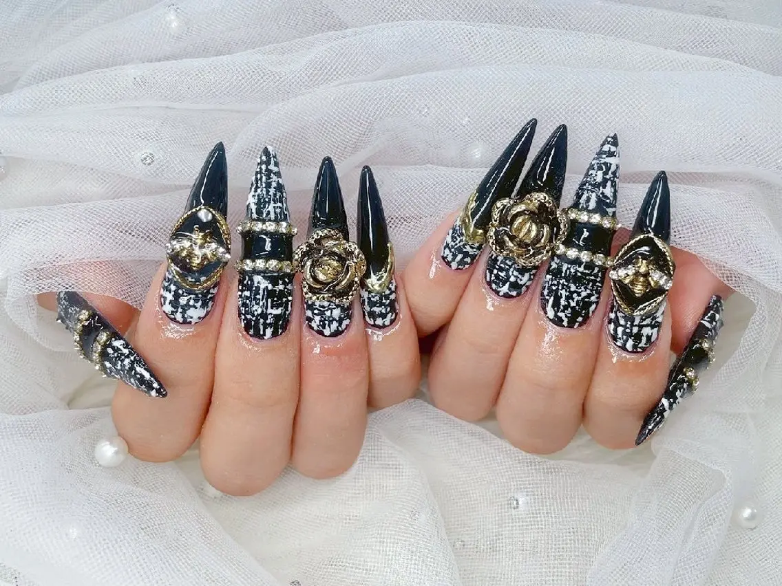 ネイル チークネイル 長さ出し フラッシュネイル フレンチネイル ジェルネイル Chouette Nailのネイルデザイン