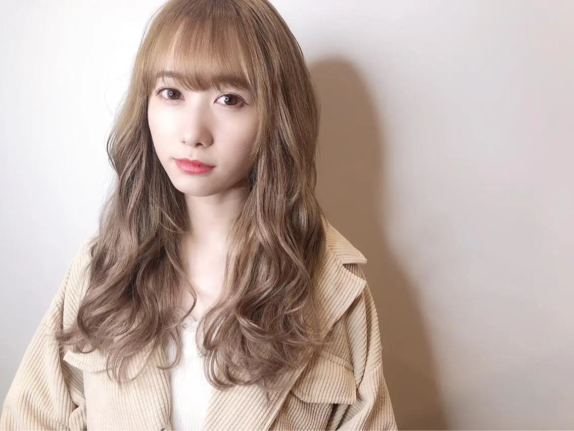 ロング カラー 韓国風・ブリーチなし ・あり後藤 一斗店長のヘアスタイル