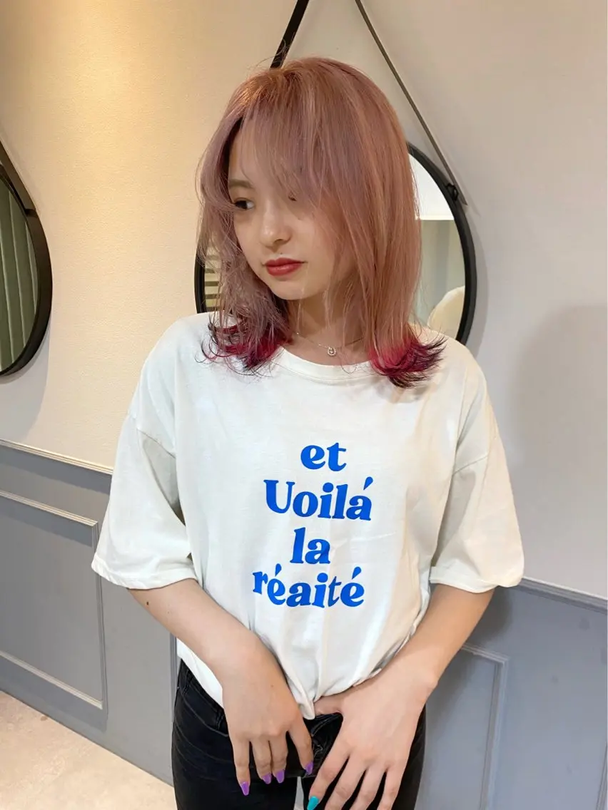 ミディアム 重里 瑠花のヘアスタイル
