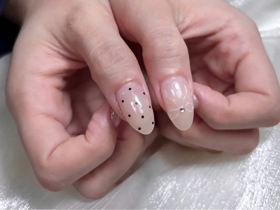 ネイル ドット 持ち込み リボン nailsalon 702  小夏のネイルデザイン