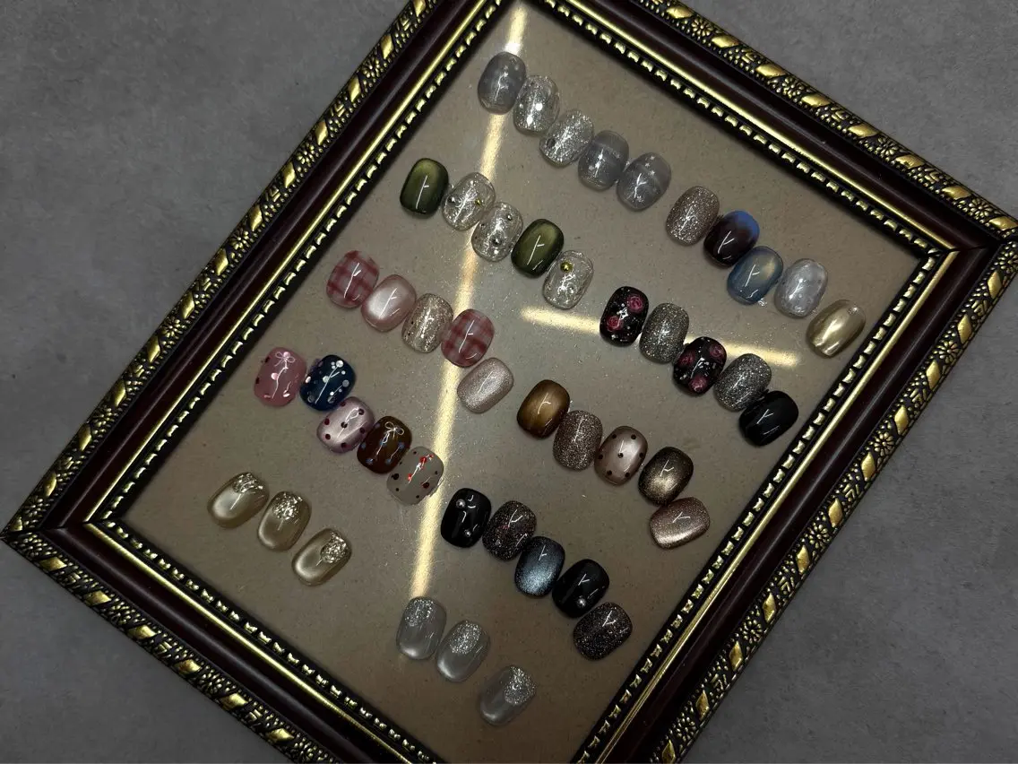 ネイル ドット ジェルネイル マグネットネイル ニュアンスネイル パラジェル ハンドネイル ハンドケア Bana_ Nailのネイルデザイン