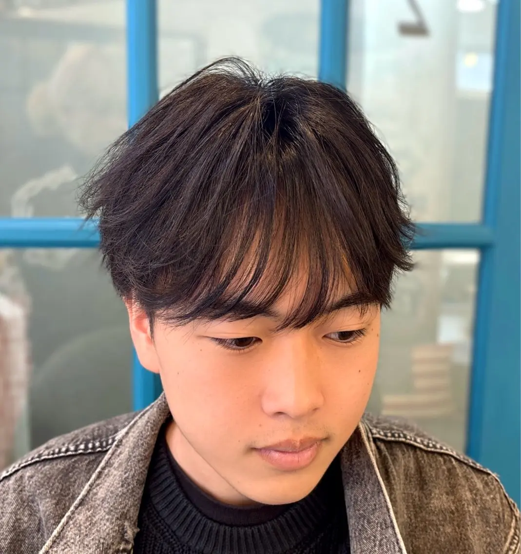 パーマ メンズ カット パーマ ショート、韓国メンズ ヘアのかつらぎのヘアスタイル