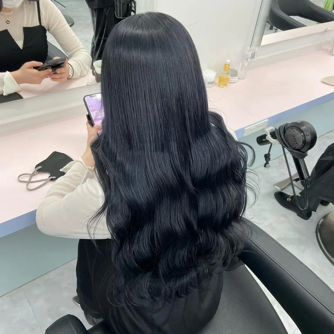 セミロング カラー レイヤー×透明感カラ ーHAYATOのヘアスタイル