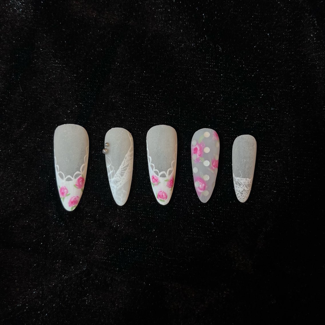 ネイル noir nails Kanaeのネイルデザイン