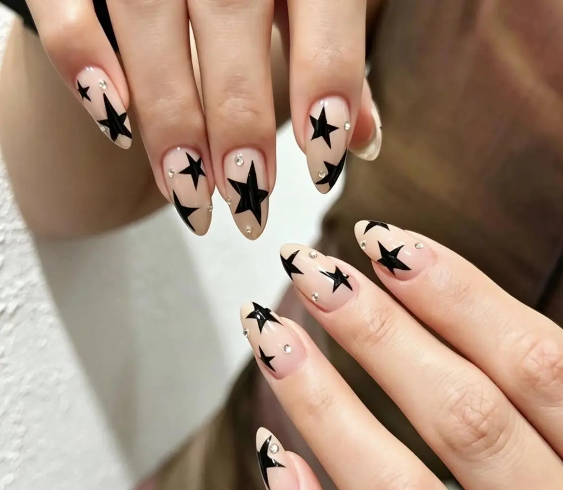 ネイル ハンドネイル ハンドケア 🍑 momo_nailのネイルデザイン