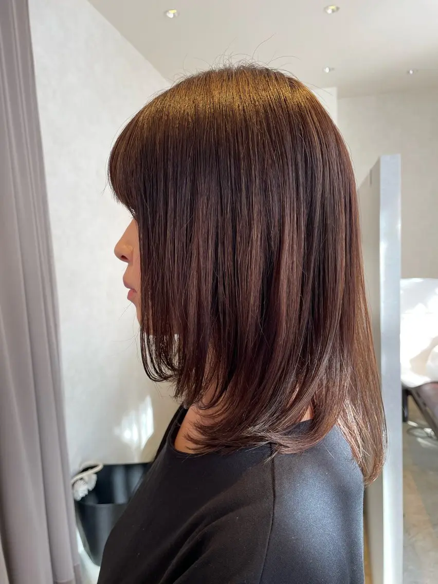 ミディアム 顔周りカット レイヤーカット inity　杉本 美羽のヘアスタイル