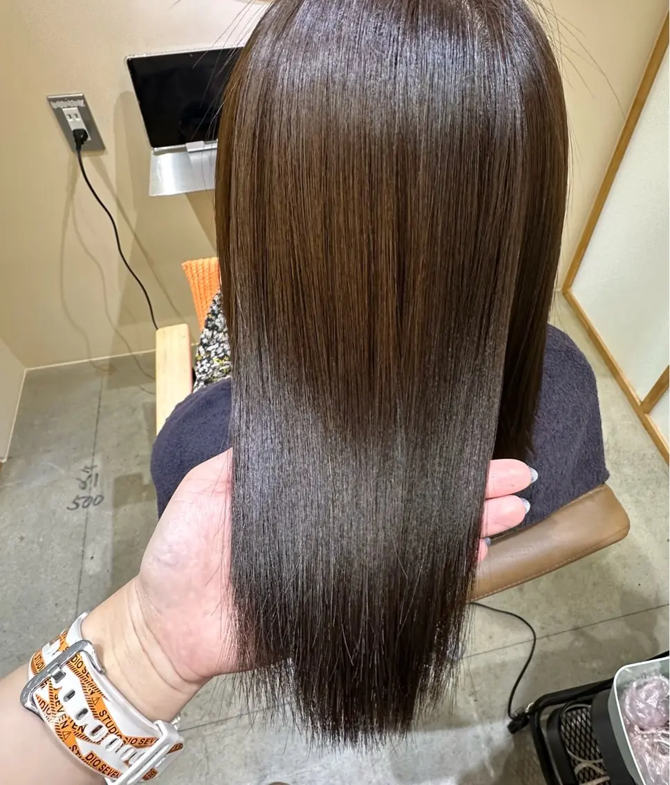 ミディアム ヘアカラー トリートメント ౨ৎ︎Zina 川口 KIRARI౨ৎのヘアスタイル