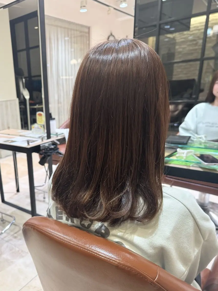 ミディアム カラー 透け感カラー🌿 小島 りなのヘアスタイル