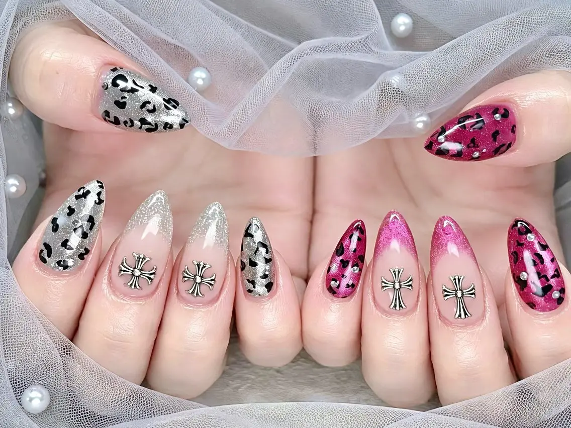 ネイル Luna K.のネイルデザイン