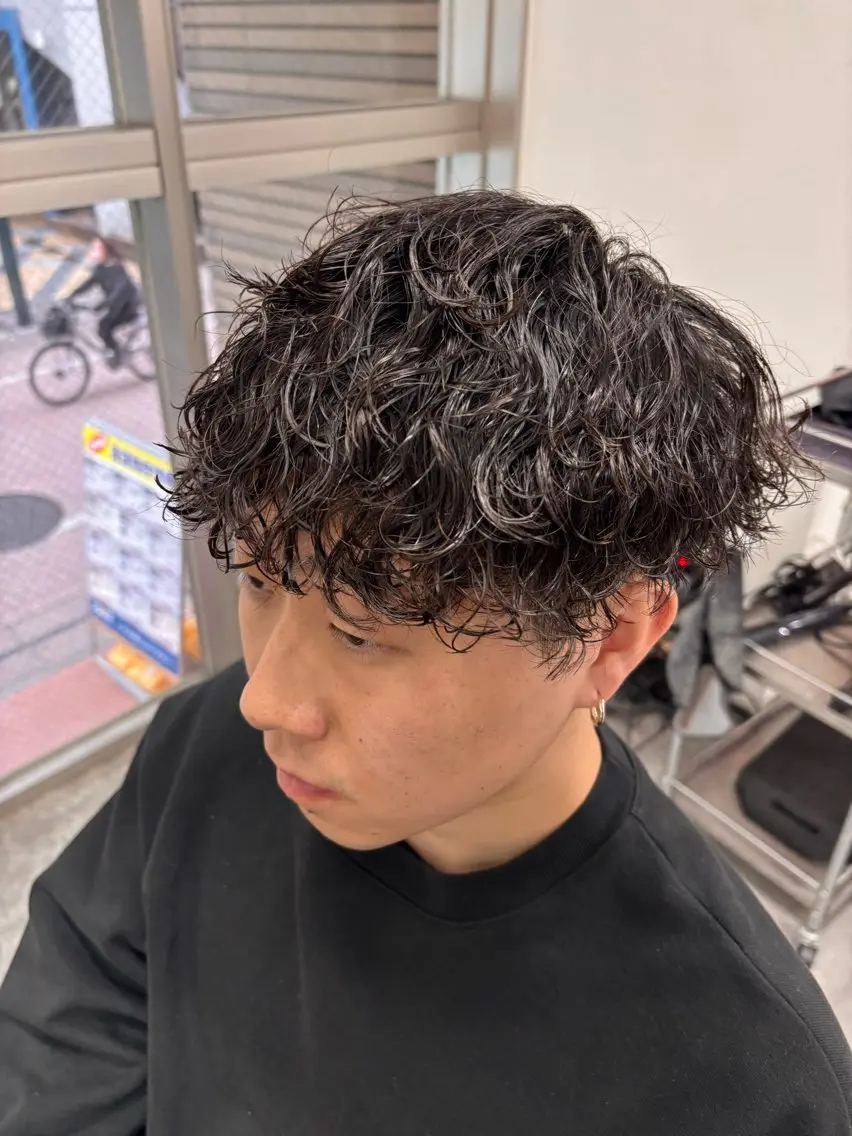 パーマ メンズ 波巻きパーマ カット パーマ トリートメント ヘッドスパ ヘアセット メンズ特化モテヘア 🌙Nanakaの眉毛・アイブロウイメージ