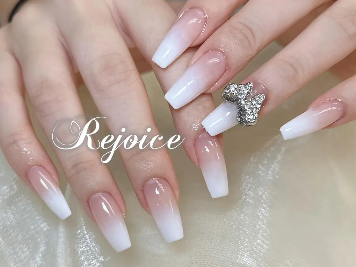 ネイル ハンドネイル ルシー Nail サロンのネイルデザイン