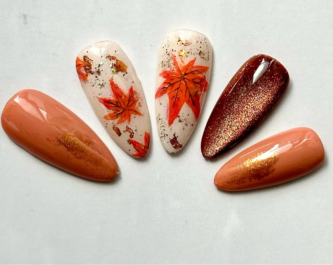 ネイル キラキラネイル ラメ(グリッター) マグネットネイル ミラーネイル ニュアンスネイル Mai’s nailのネイルデザイン