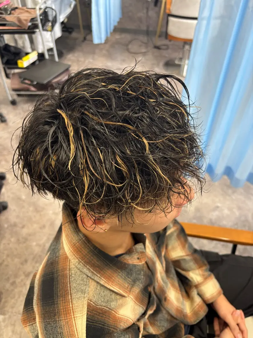 メッシュハイライトパーマ⚡️の写真