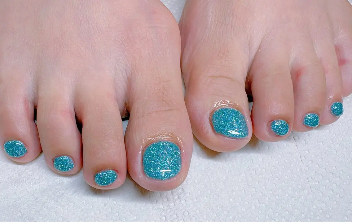 ネイル ラメ(グリッター) フットネイル エン Nail salonのネイルデザイン