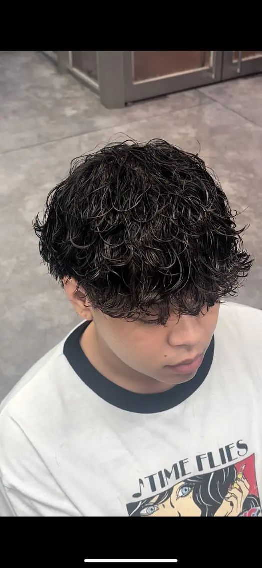 パーマ メンズ カット パーマ メンズ特化✨️ 韓国風パーマ🔥一八のヘアスタイル