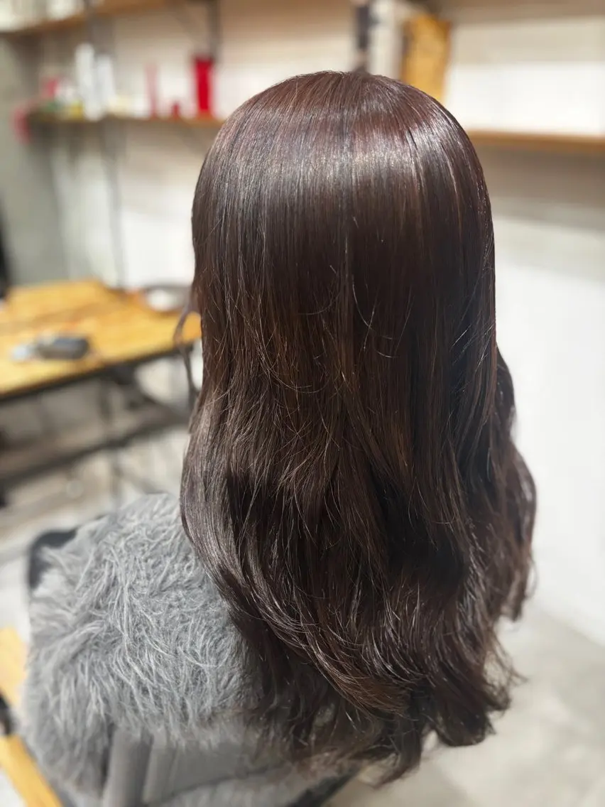 カラー ブラウンカラー オリタ ルカのヘアスタイル