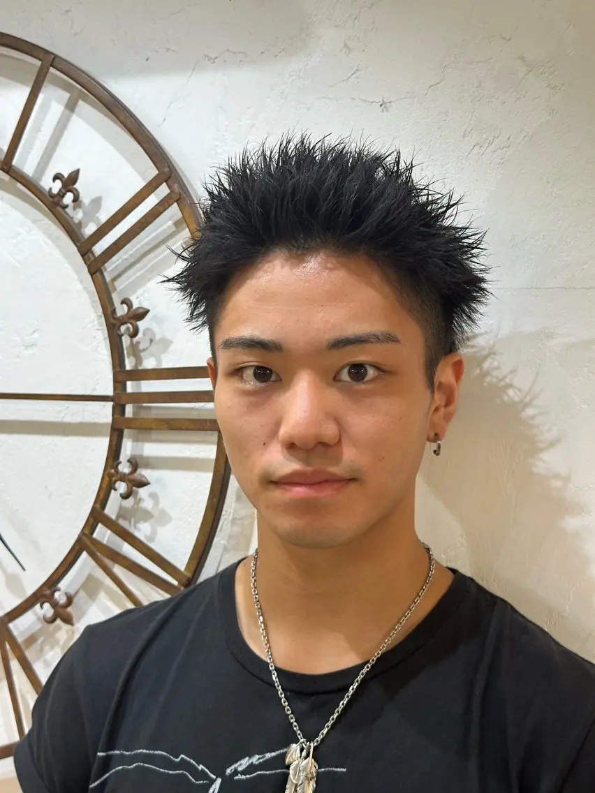 ショート メンズ カット スパイキー/ ピンパーマ/緑川雄也のヘアスタイル