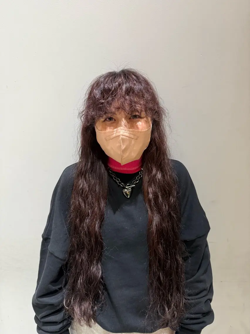 ロング カラー パーマ ピンクカラー バイオレットカラー 富原崇太/高畑/中川 /透明感カラーのヘアスタイル