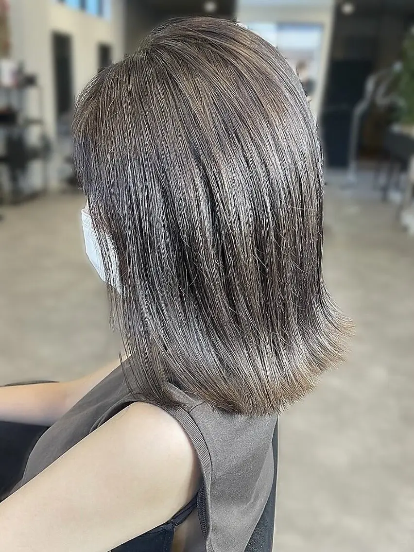ショート カラー 岡田 聖也のヘアスタイル