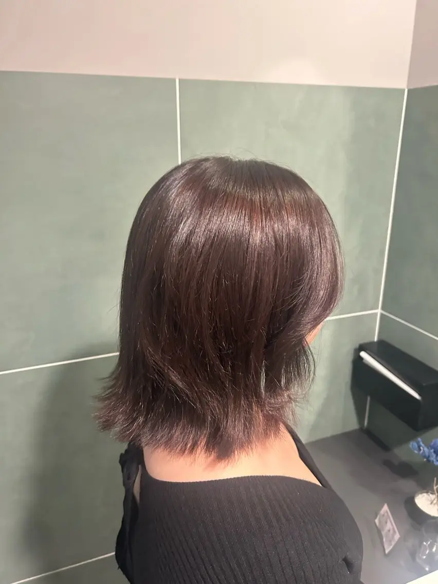 カラー 中西 麻のヘアスタイル