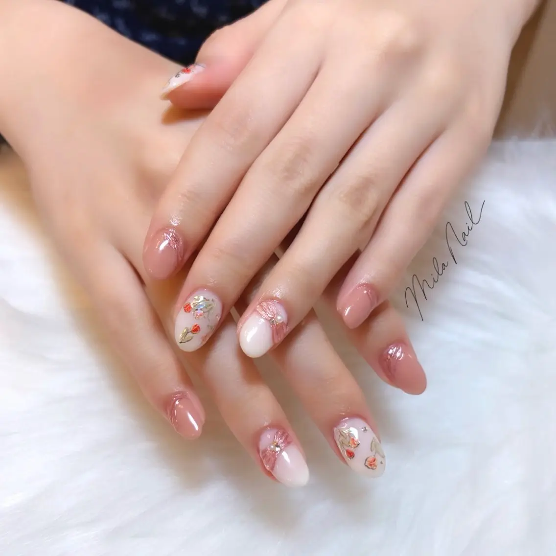 ネイル アートネイル ミラーネイル 持ち込み ピンク リボン ハンドネイル Mila Nail🐈のネイルデザイン