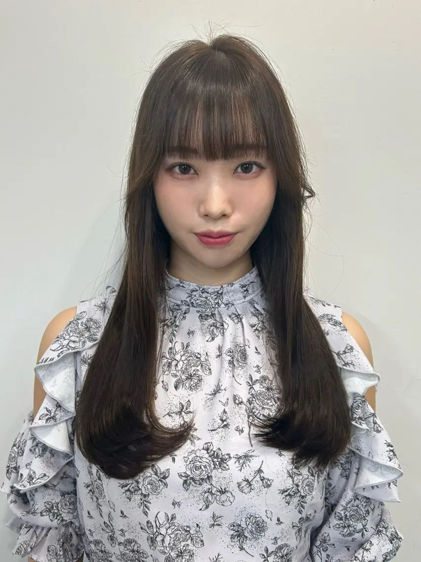 ロング カラー ブリーチ 透明感カラー ハイトーンカラー ブリーチなしカラー ボブ カット ヘアカラー トリートメント 韓国ヘア/レイヤー Lily Wongのヘアスタイル