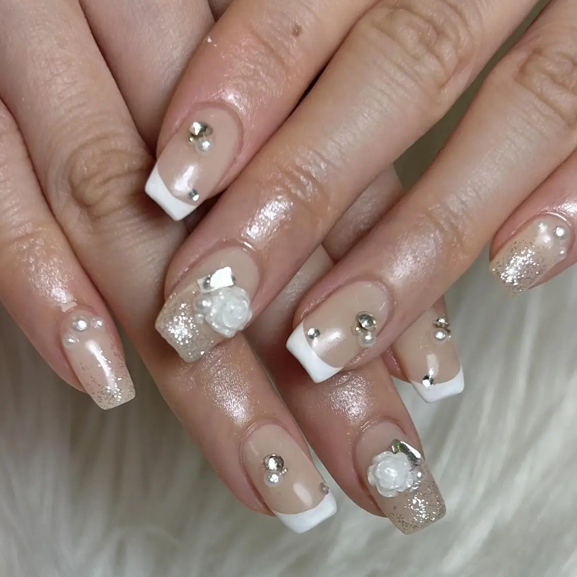 ネイル Azusa🩵 ネイル💅🏻南森町のネイルデザイン