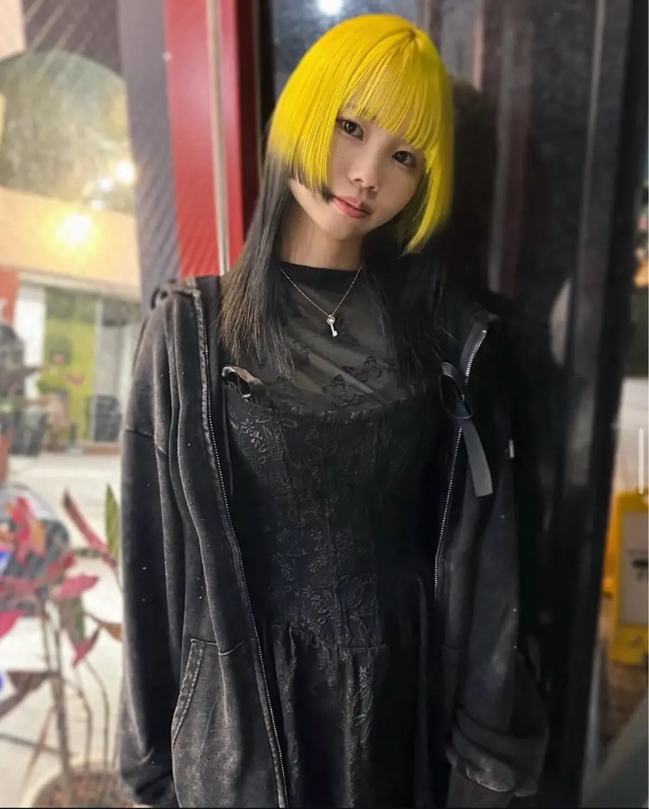ミディアム ヘアカラー ブリーチモデル🐶 ／文屋 颯のヘアスタイル