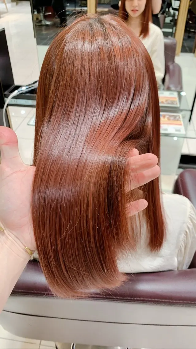 セミロング カラー ブラウンカラー ヘアカラー 大久保 天翔のヘアスタイル