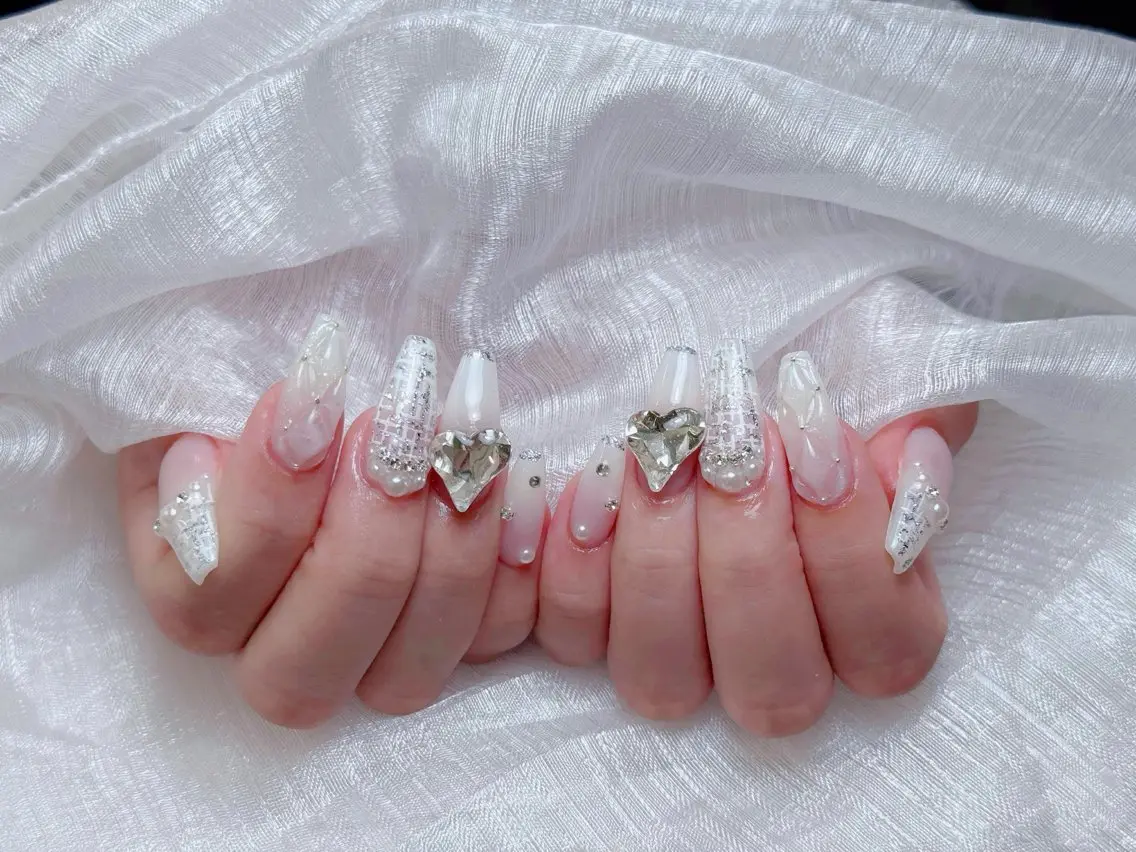 ネイル アートネイル 成人式 ジェルネイル ニュアンスネイル 夏ネイル ハンドネイル Jenn Nail Salonのネイルデザイン