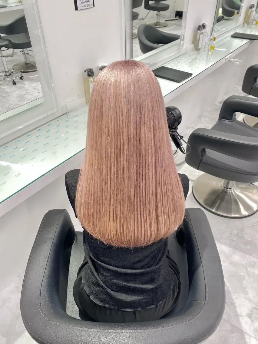 ロング カラー 🩷暖色カラー🩷 BONのヘアスタイル