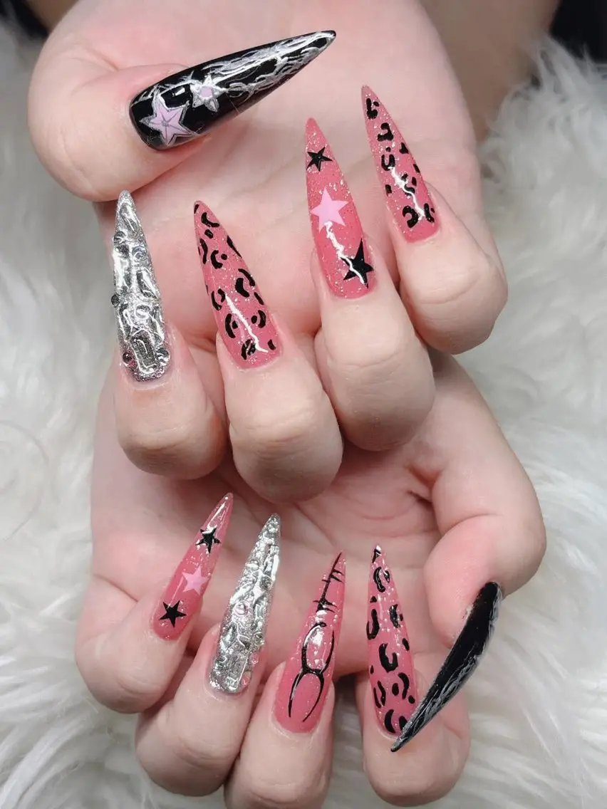 ネイル Lee Nailsのネイルデザイン