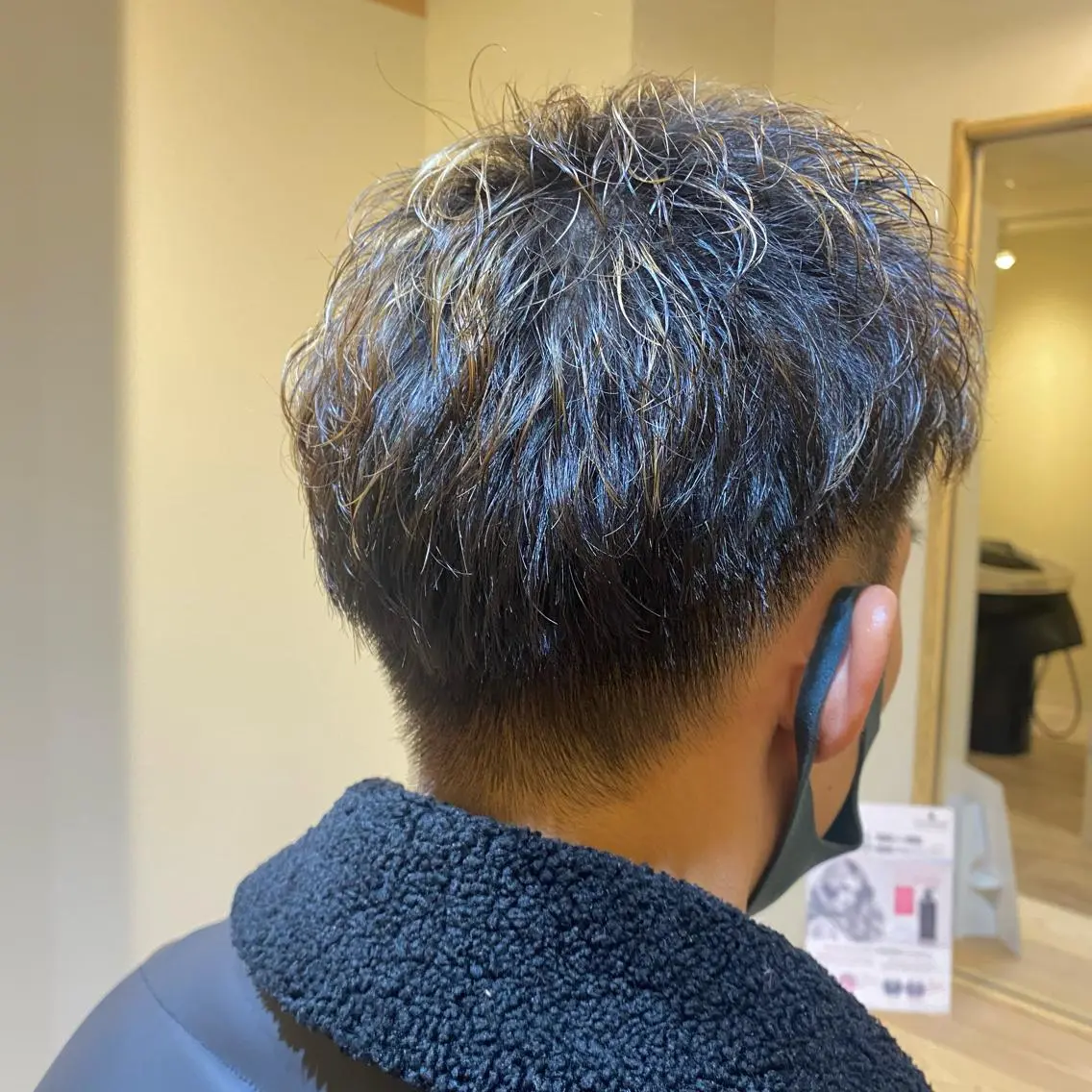 メンズ 刈り上げ 金島 青のヘアスタイル