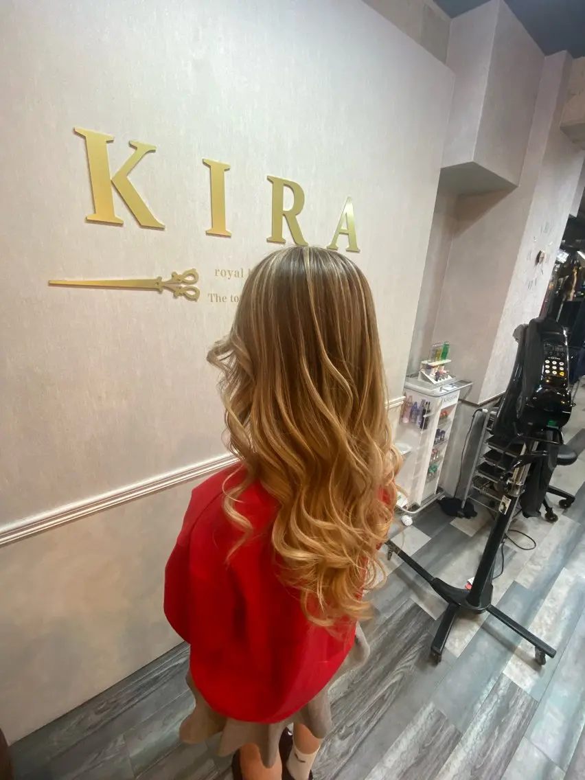 ロング レイヤーカット 【KIRAキラ】佐門  翔太のヘアスタイル