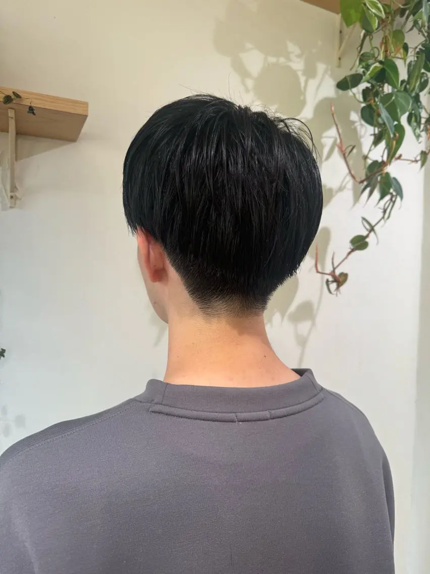 ショート メンズ カット コトミ【メンズ】 【曲がる縮毛矯正】のヘアスタイル