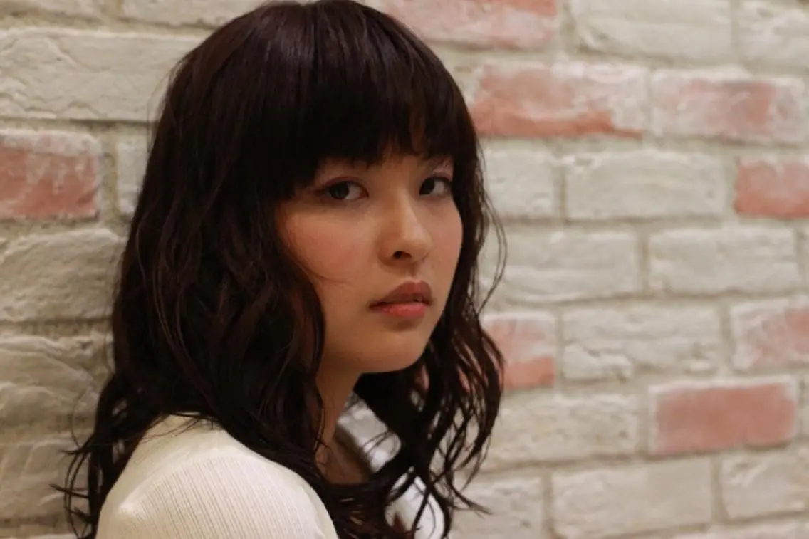 ミディアム 岡屋 瞬のヘアスタイル