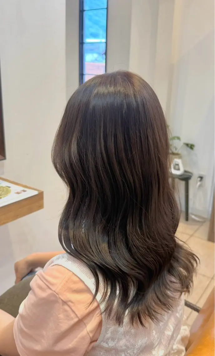 ロング カラー 山形 由貴のヘアスタイル