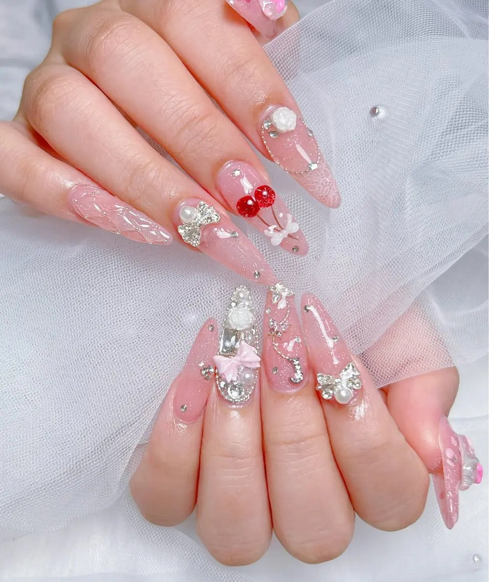 ネイル アートネイル オーロラネイル チークネイル 長さ出し フットネイル Miya _nailのネイルデザイン