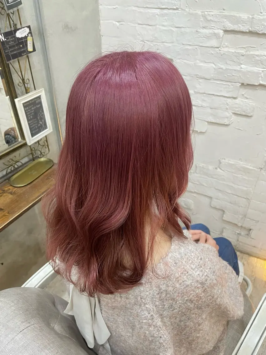 ミディアム カラー カット ヘアカラー トリートメント 【ピンク/韓国ヘア/ ヘアセット】亜海のヘアスタイル