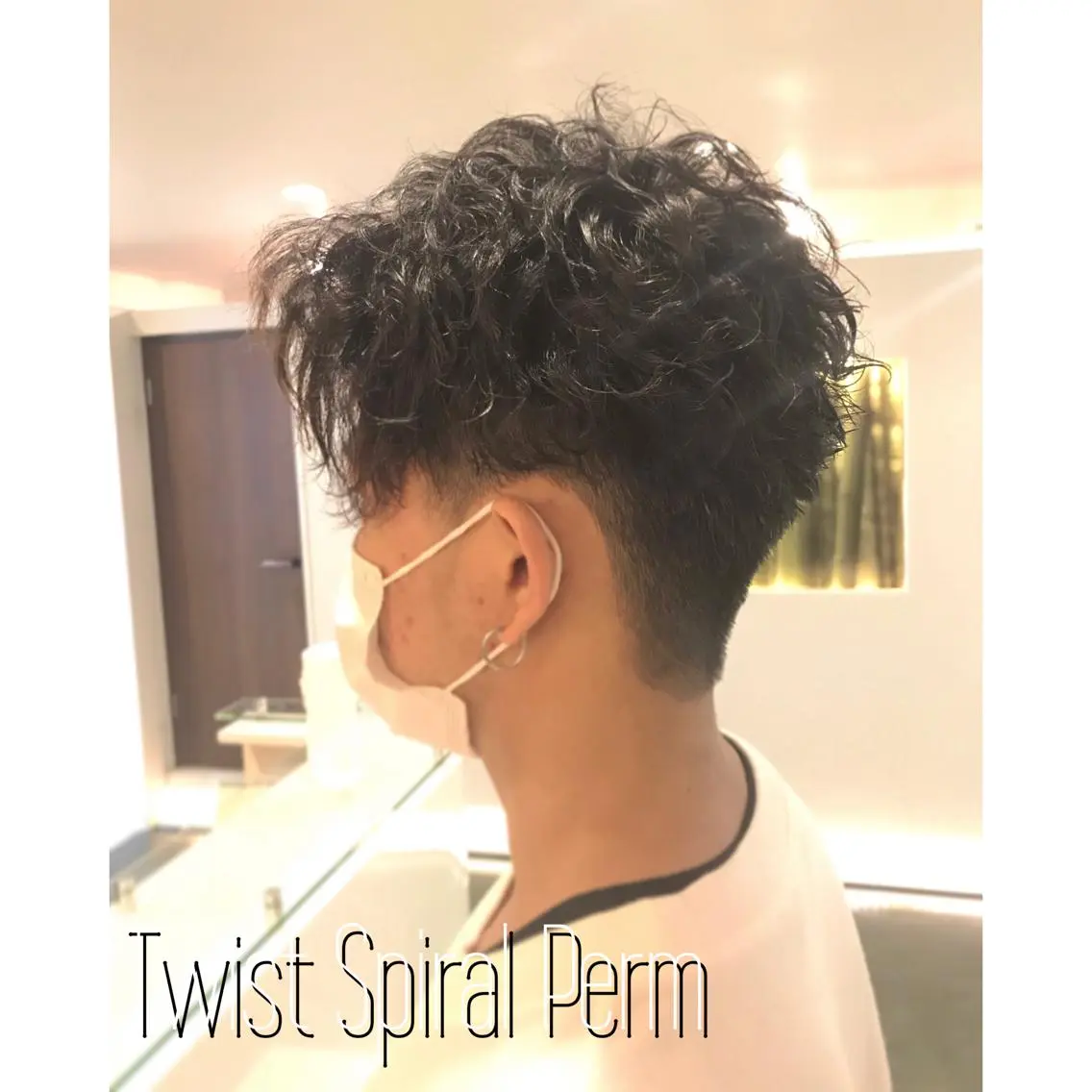 パーマ メンズ メンズパーマ ツイストスパイラルパーマ スパイラルパーマ チーフデザイナー 若林 麻衣のヘアスタイル