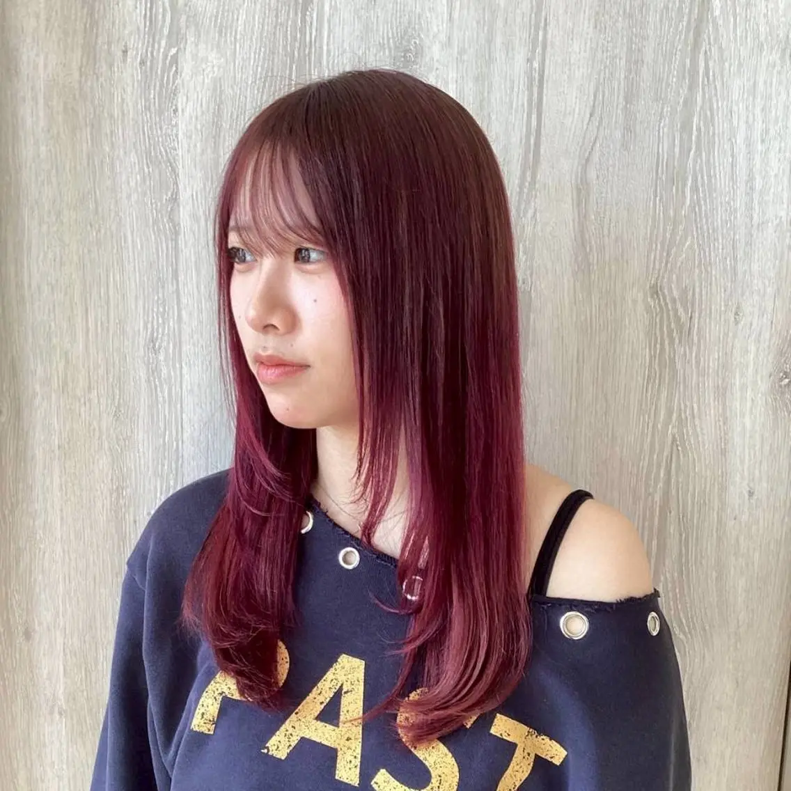 ロング カラー ピンクカラー ヘアカラー トリートメント 渕 七海のヘアスタイル