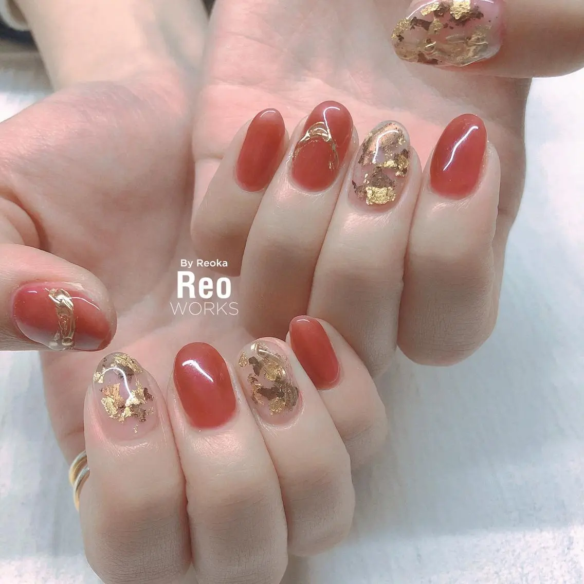ミディアム ネイル ハンドネイル Blowe ニュアンスのネイルデザイン