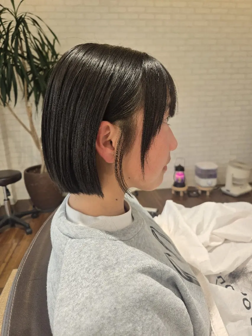 ショート 切りっぱなしボブ ボブ 顔周りカット 🌟Cube 東山 侑以🎮𓈒⋆͛のヘアスタイル