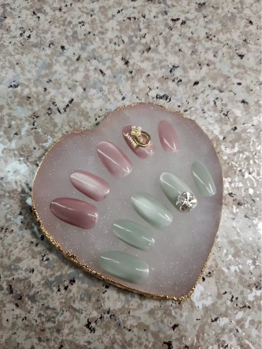 ネイル NailSalon✨ Écrinエクランのネイルデザイン