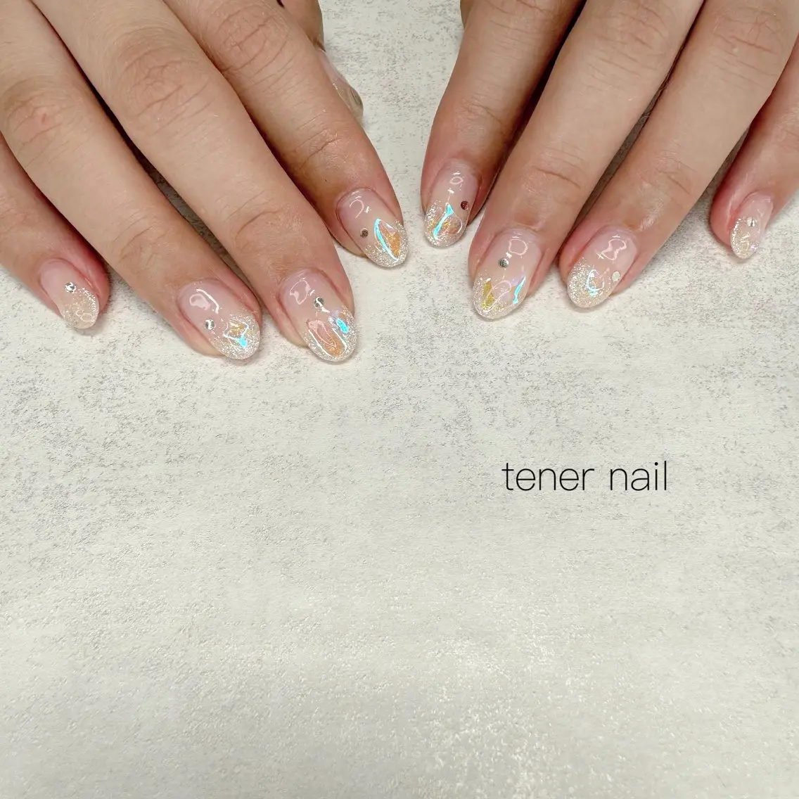 ネイル オーロラネイル 氷ネイル・うるうるネイル ハンドネイル テネルネイル tener nailのネイルデザイン
