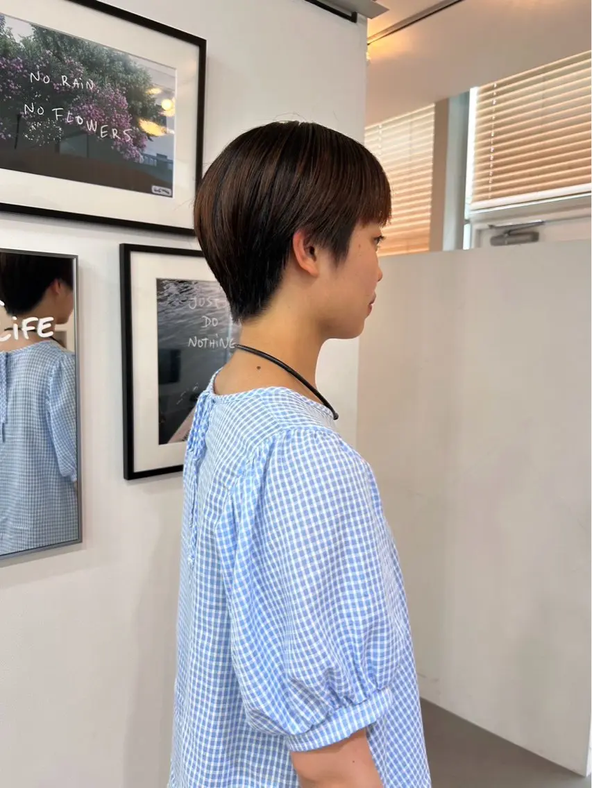 ショート カラー かがやしづ ⭐️ベージュのヘアスタイル